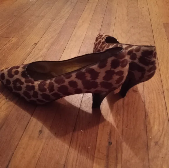 Anne Klein Kitten Heels - Picture 5 of 8